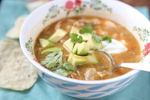 WHITE CHILI WITH BACON SAUSAGE